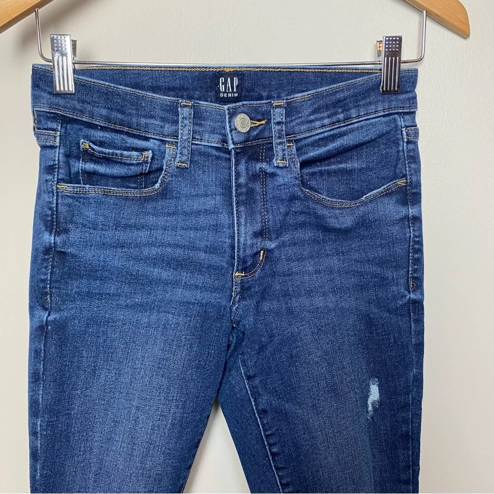 Gap Favorite Jegging Jeans Medium Wash Factory Distressed Women’s 2/26 Petite - Picture 3 of 5